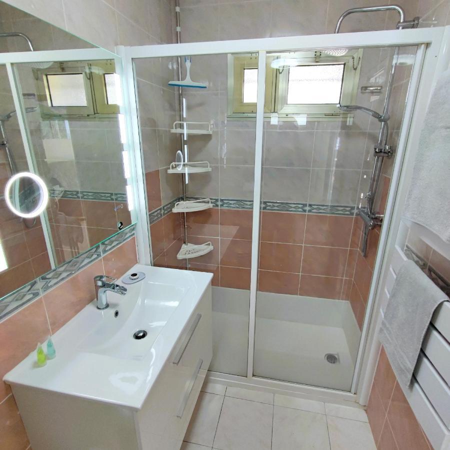 Appartement Grand Bord De Mer- Acces Direct Aux Plages Saint-Laurent-du-Var