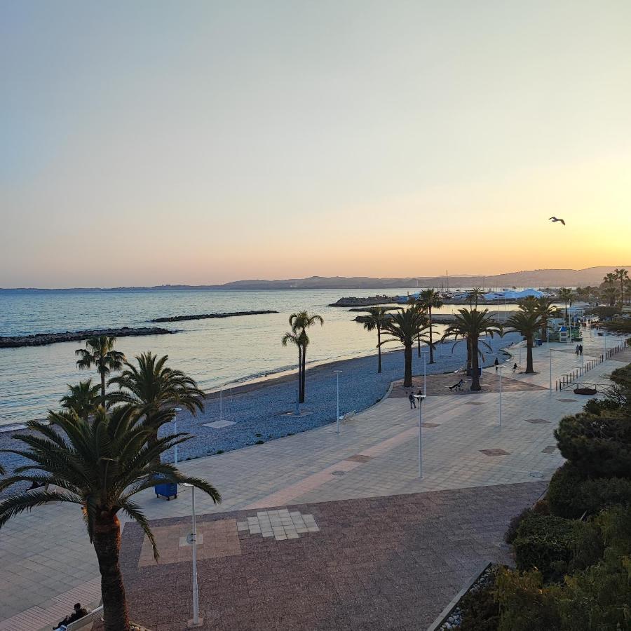 Grand Bord De Mer- Acces Direct Aux Plages Apartment *